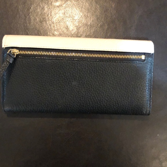 Kate Spade Wallet - Picture 5 of 6